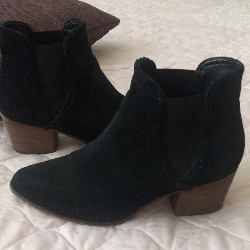 Aldo black ankle boots